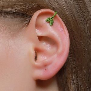 Leaf Design Ear Cuff